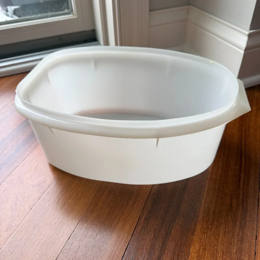Vintage Tupperware Flavor Saver Ham Roast Chicken Keeper Container - Bottom Only